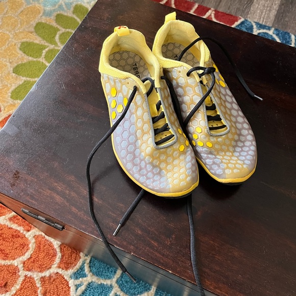 Terra plana shoes - Picture 2 of 3